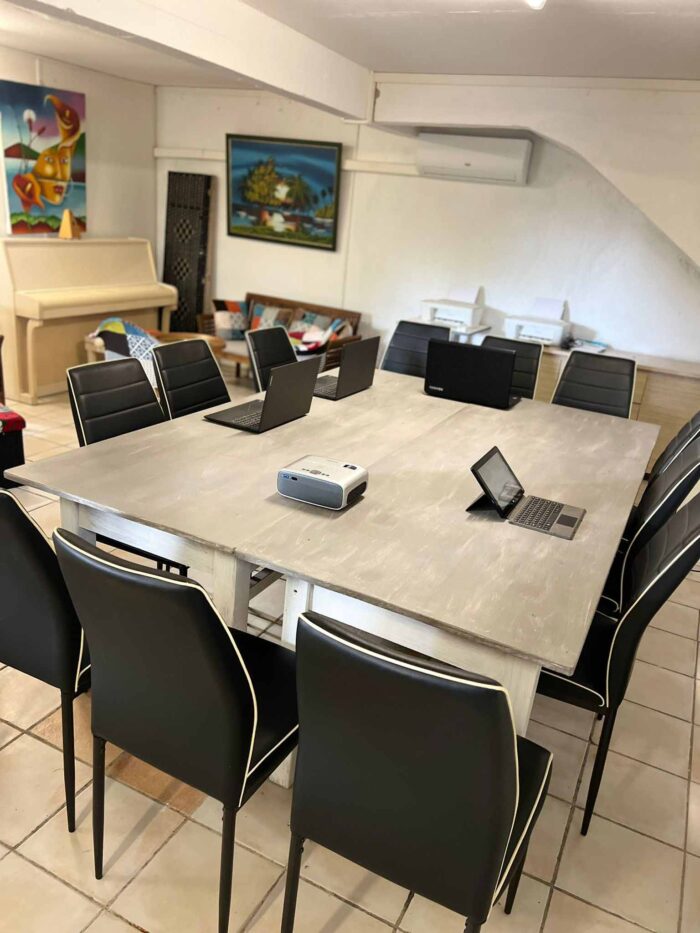 PHOTO-2022-08-11-16-22-24